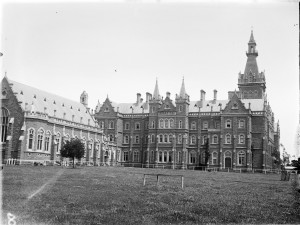 Ormond College, about 1900. Photo: James Barnard, State Library of Victoria.